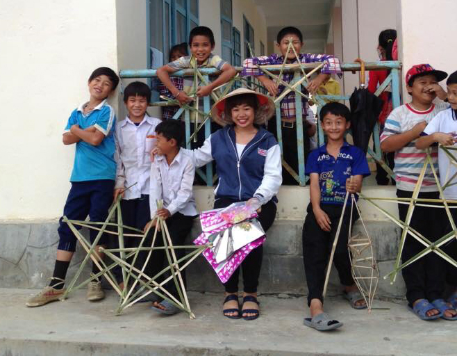 Chuyện “ngược đời” của một giáo viên xã Cư San